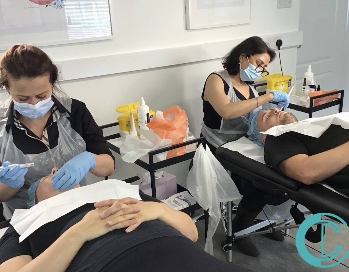 Microneedling Training At The Cosmetic College